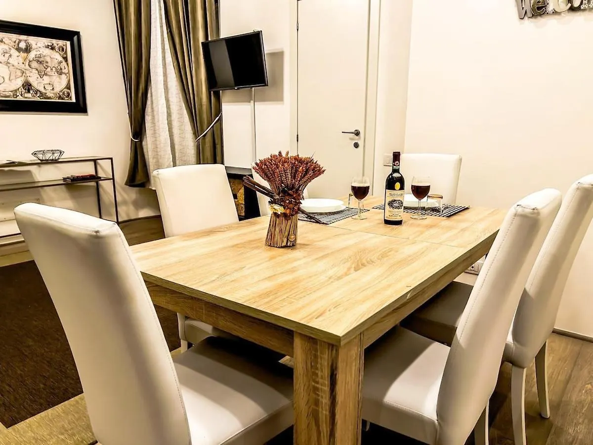 Apt Deluxe In The Heart Of City Florence 0*,  Italy