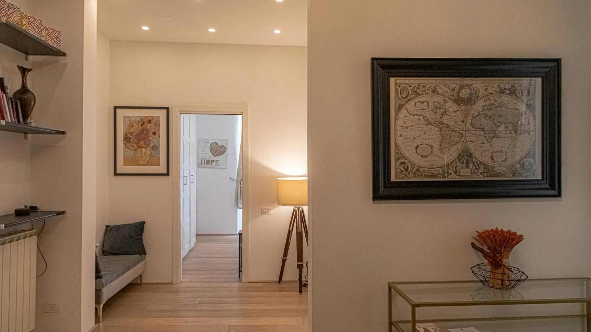 Apt Deluxe In The Heart Of City Florence 0*,  Italy